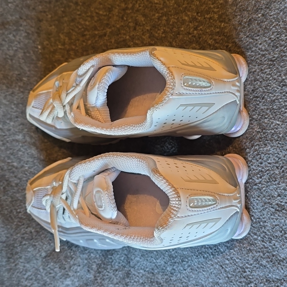 Nike Shox R4 - Picture 5 of 7
